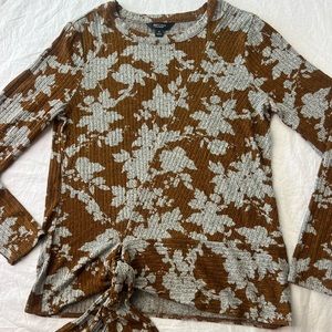 Simply Vera VeraWang Brown Gray Tie Floral pattern Long Sleeve Boho Hippie